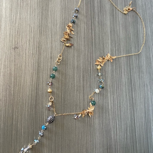 Costume Jewelry Necklace - Picture 3 of 4